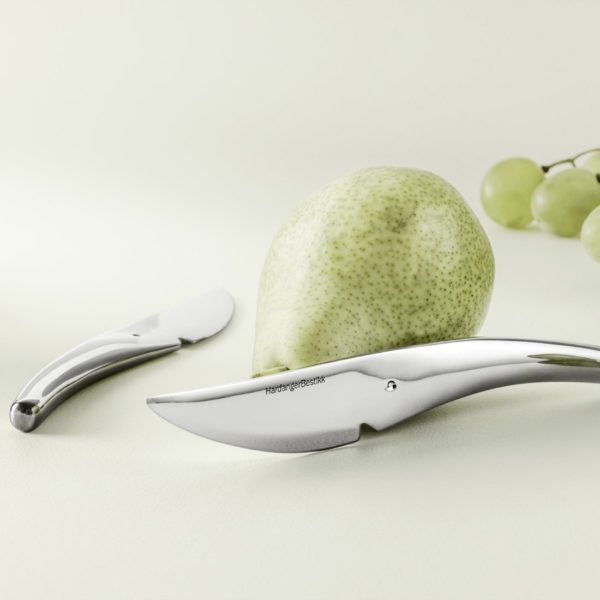 Hardanger fruit knives and pear